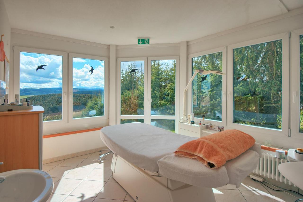 Jufa Hotel Schwarzwald Lenzkirch Eksteriør billede